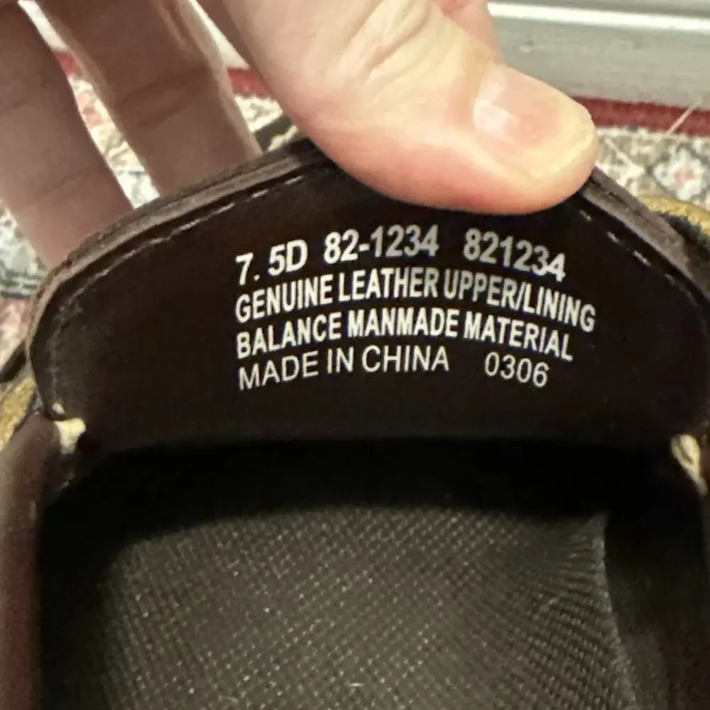 CABELA'S Brown Leather 1-Eye Vibram Sole Boat Shoes Men's‎ Sz. 7.5 D NEW